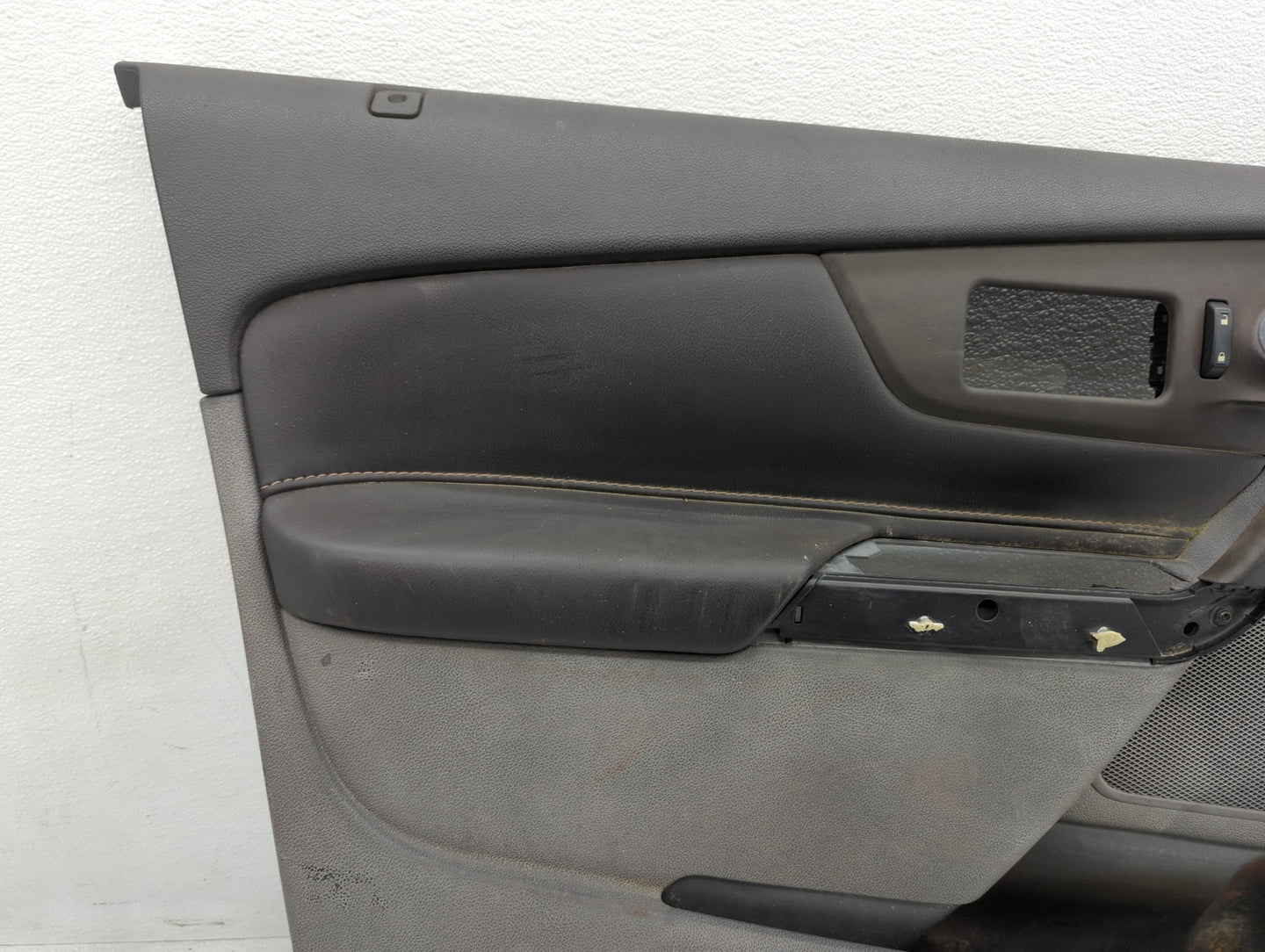 2013 Ford Edge Rear Left Driver Interior Door Panel Trim - Oemusedautoparts1.com