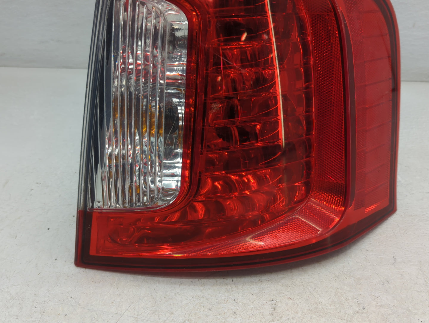 2011-2014 Ford Edge Tail Light Assembly Passenger Right OEM P/N:BT43-13B504-AE F00HTF403201 Fits Fits 2011 2012 2013 2014 OE
