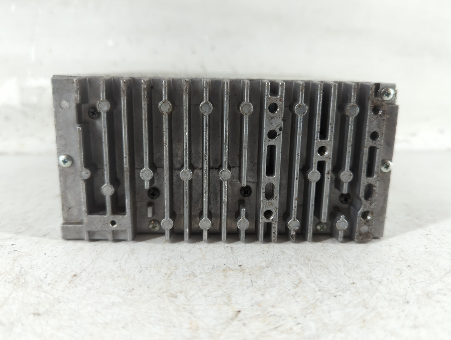 2013 Ford Edge Radio AM FM Cd Player Receiver Replacement P/N:DT4T-19C107-CB Fits OEM Used Auto Parts - Oemusedautoparts1.co