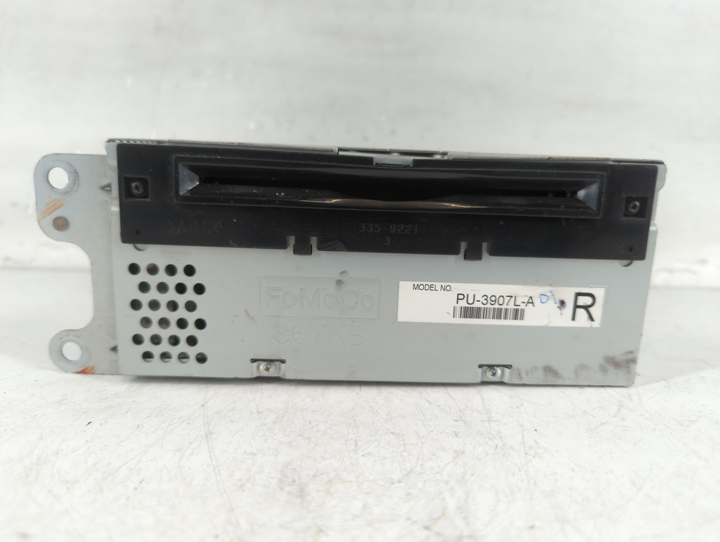 2013 Ford Edge Radio AM FM Cd Player Receiver Replacement Fits OEM Used Auto Parts - Oemusedautoparts1.com