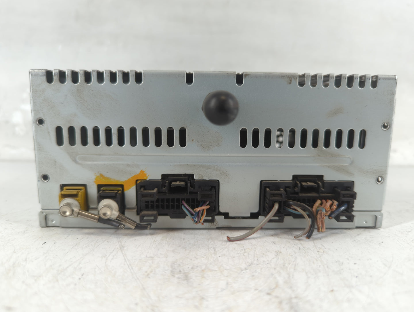 2013 Ford Edge Radio AM FM Cd Player Receiver Replacement Fits OEM Used Auto Parts - Oemusedautoparts1.com