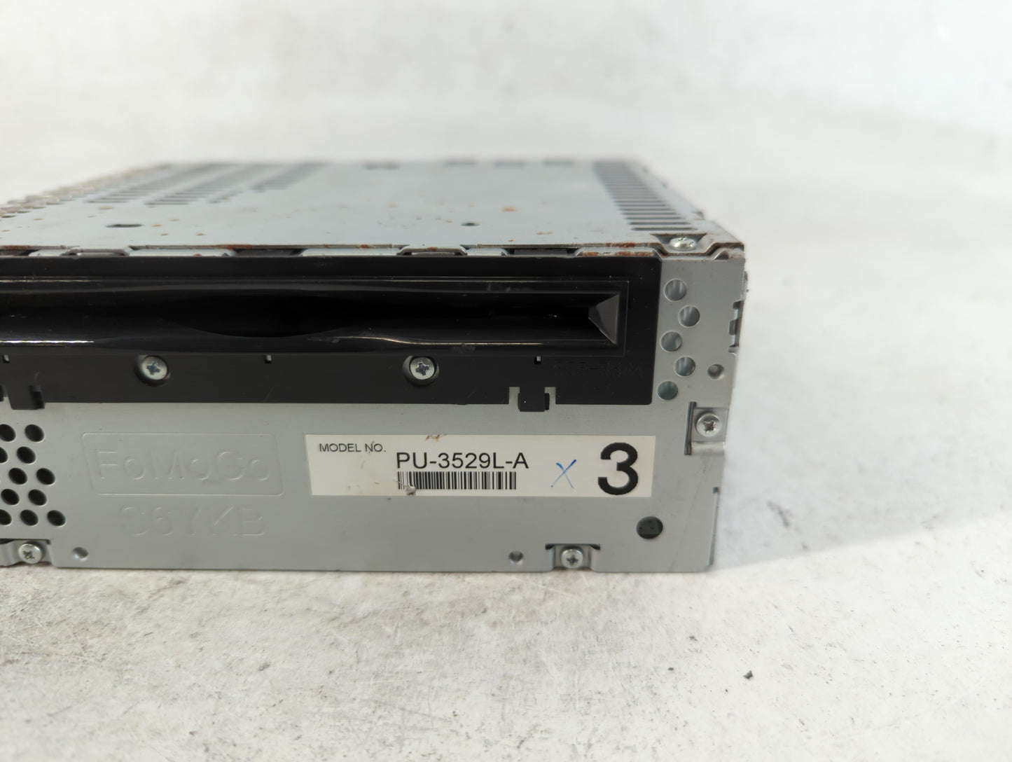 2013 Ford Edge Radio AM FM Cd Player Receiver Replacement P/N:DT4T-19C107-CB Fits OEM Used Auto Parts - Oemusedautoparts1.co