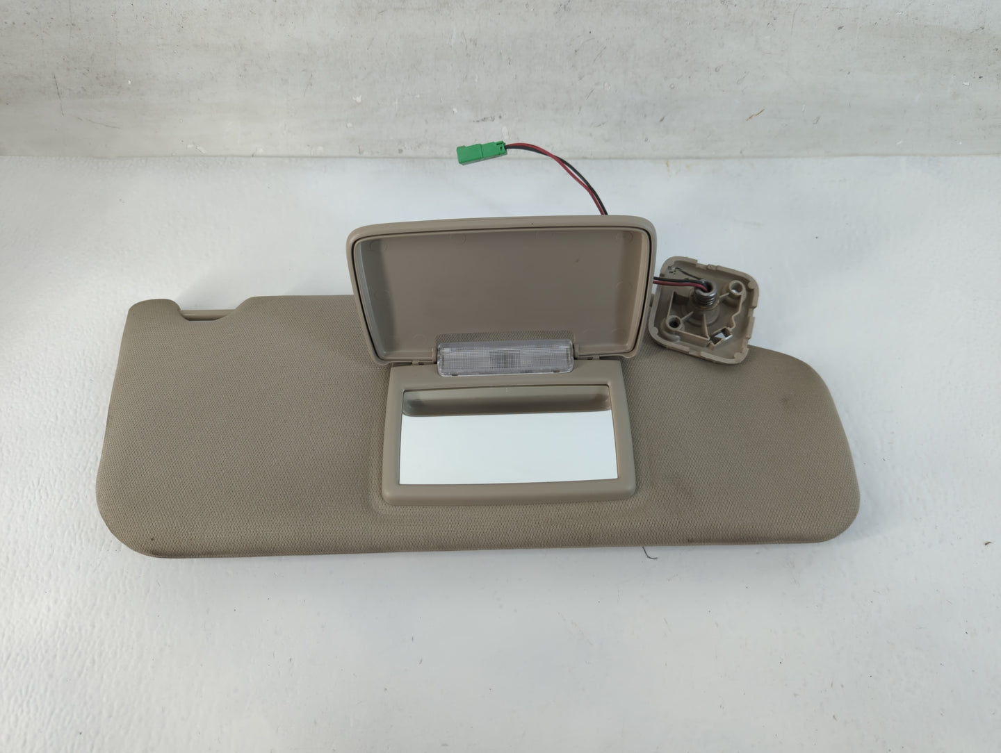 2011-2014 Ford Edge Sun Visor Shade Replacement Passenger Right Mirror Fits Fits 2011 2012 2013 2014 2015 OEM Used Auto Part