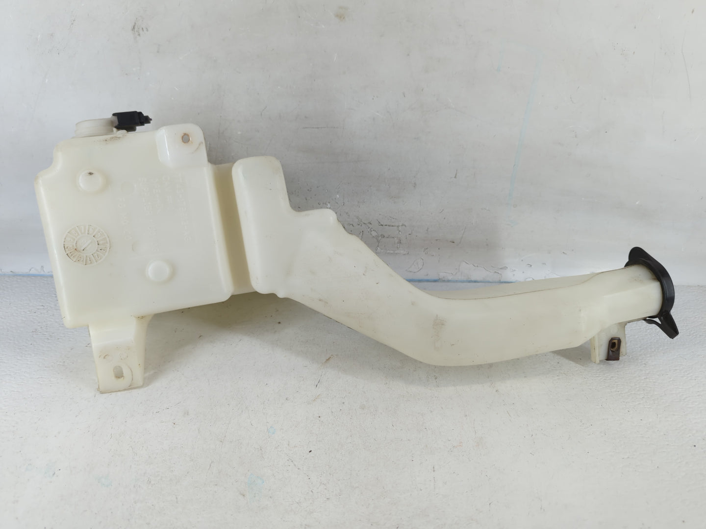 2007-2014 Ford Edge Windshield Washer Fluid Reservoir Bottle Oem - Oemusedautoparts1.com