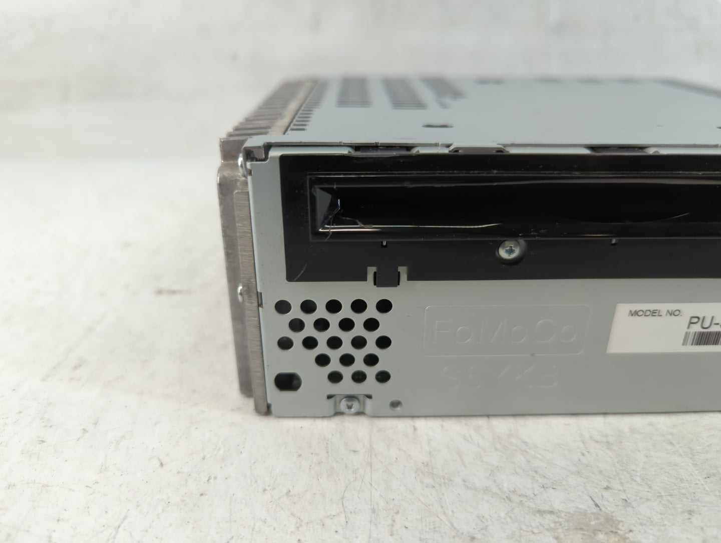 2013 Ford Edge Radio AM FM Cd Player Receiver Replacement P/N:DT4T-19C107-CA Fits OEM Used Auto Parts - Oemusedautoparts1.co