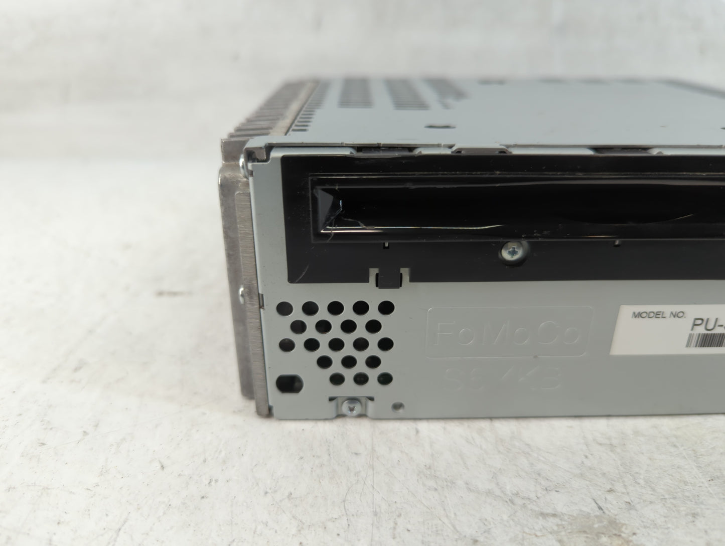 2013 Ford Edge Radio AM FM Cd Player Receiver Replacement P/N:DT4T-19C107-CA Fits OEM Used Auto Parts - Oemusedautoparts1.co