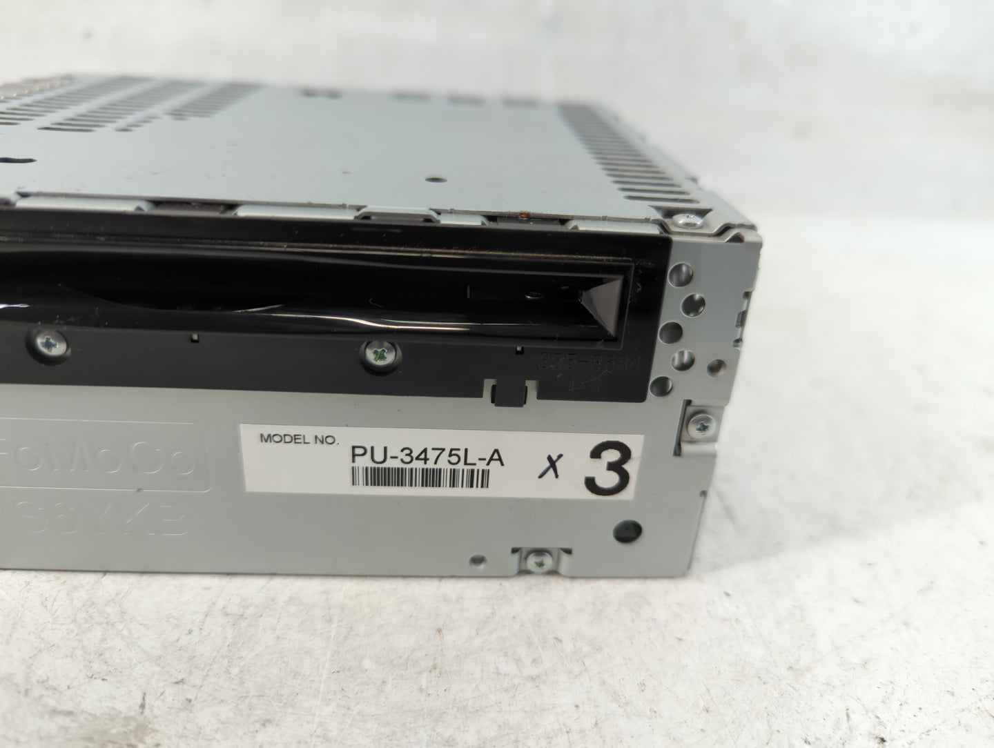 2013 Ford Edge Radio AM FM Cd Player Receiver Replacement P/N:DT4T-19C107-CA Fits OEM Used Auto Parts - Oemusedautoparts1.co