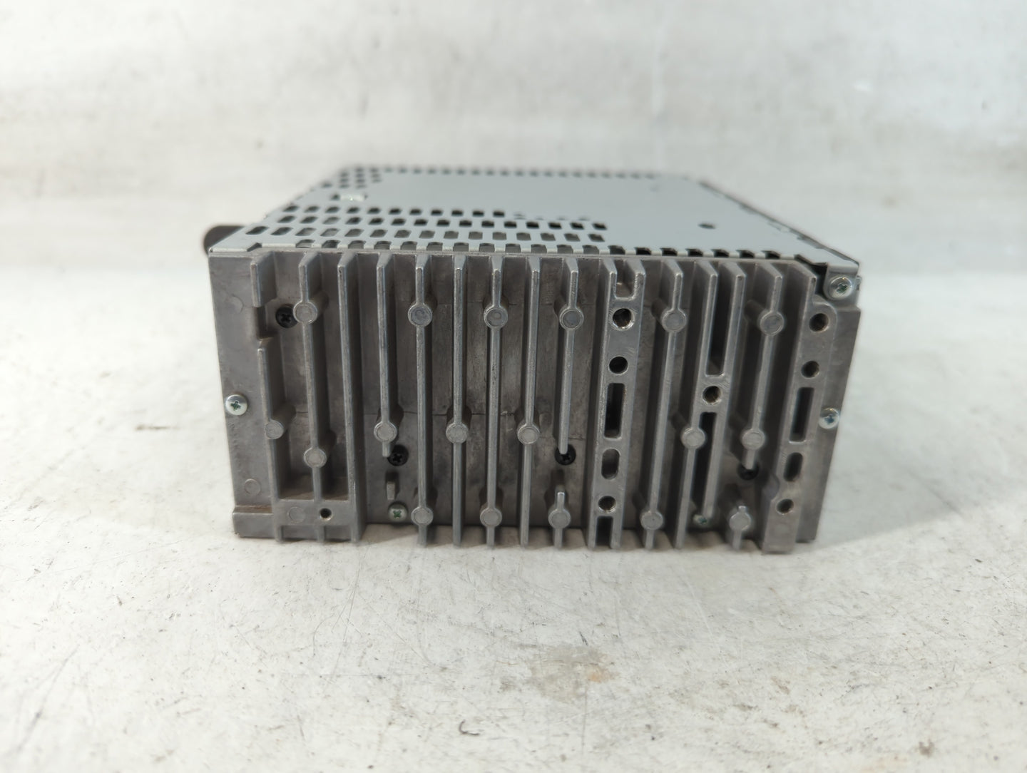 2013 Ford Edge Radio AM FM Cd Player Receiver Replacement P/N:DT4T-19C107-CA Fits OEM Used Auto Parts - Oemusedautoparts1.co
