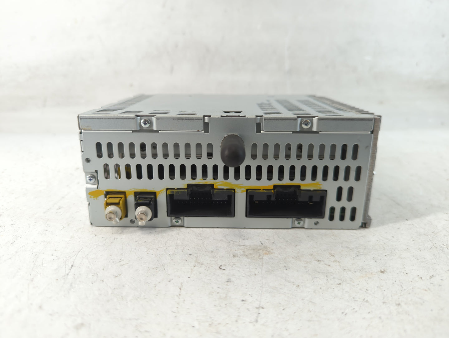 2013 Ford Edge Radio AM FM Cd Player Receiver Replacement P/N:DT4T-19C107-CA Fits OEM Used Auto Parts - Oemusedautoparts1.co