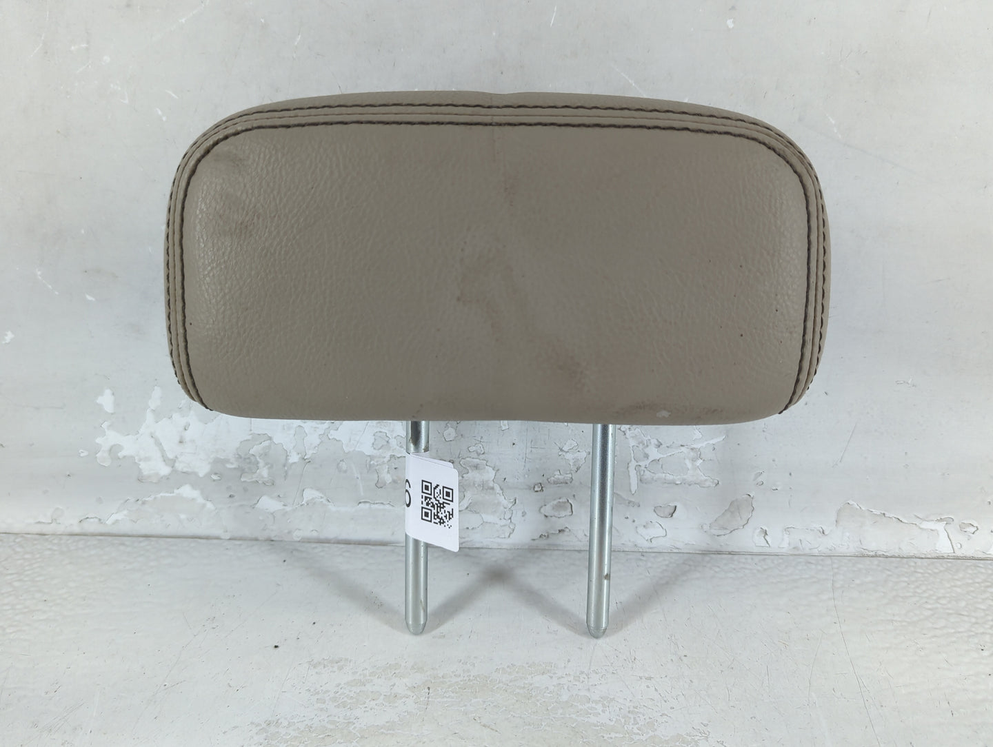 2013 Ford Edge Headrest Head Rest Rear Center Seat Fits OEM Used Auto Parts - Oemusedautoparts1.com