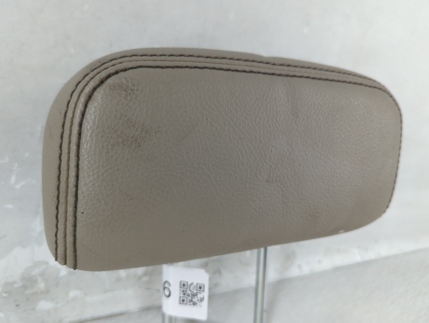 2013 Ford Edge Headrest Head Rest Rear Center Seat Fits OEM Used Auto Parts - Oemusedautoparts1.com