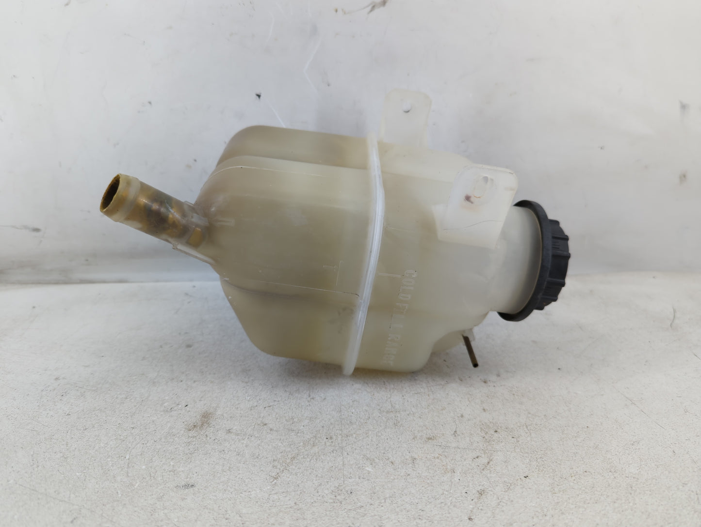 2007-2014 Ford Edge Radiator Coolant Overflow Expansion Tank Bottle 936679 - Oemusedautoparts1.com