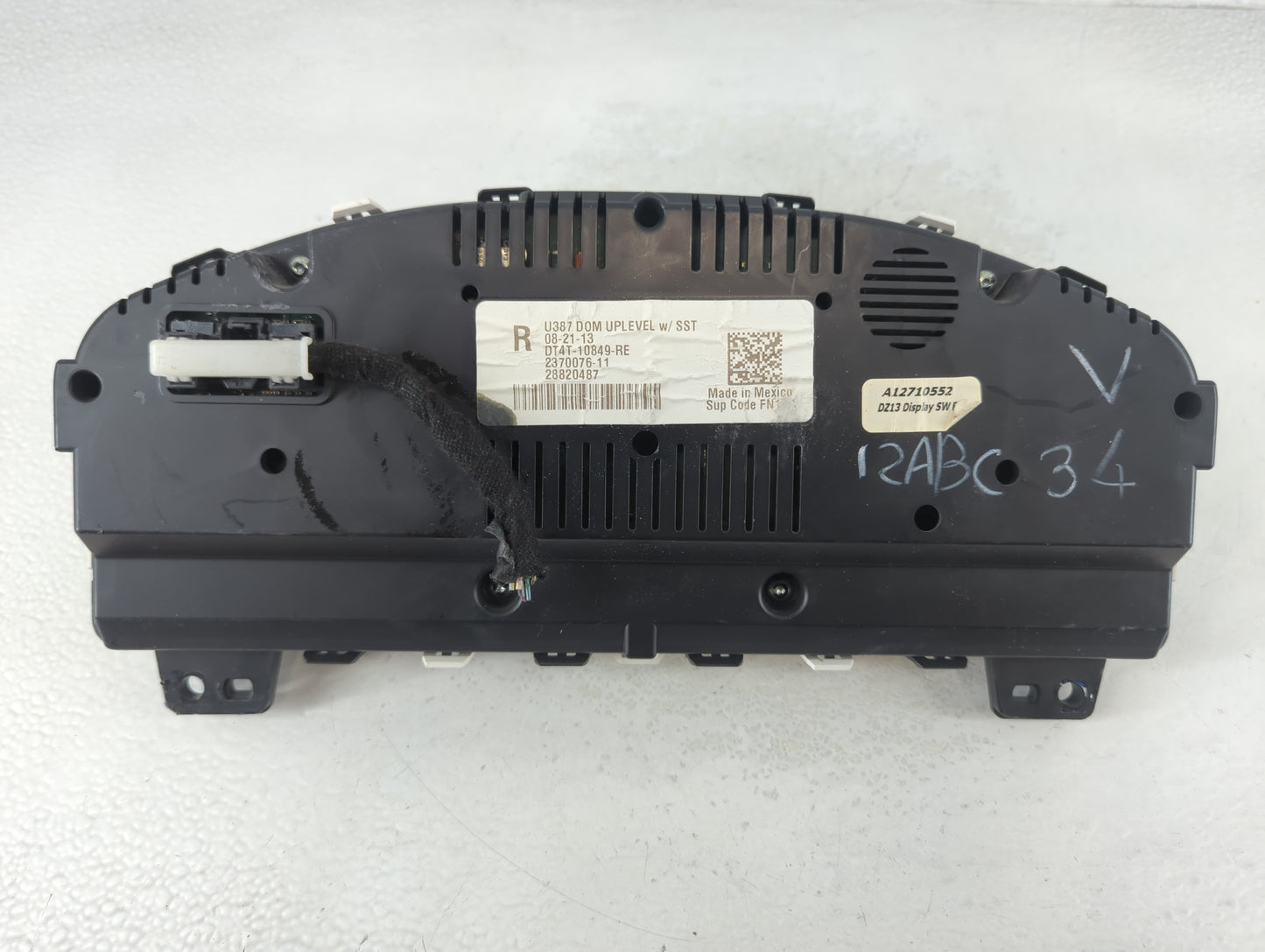 2013 Ford Edge Instrument Cluster Speedometer Gauges Fits OEM Used Auto Parts - Oemusedautoparts1.com
