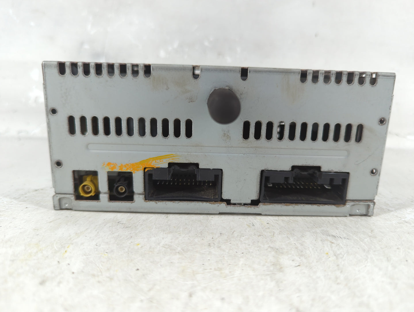 2013 Ford Edge Radio AM FM Cd Player Receiver Replacement P/N:DT4T-19C107-FA Fits OEM Used Auto Parts - Oemusedautoparts1.co