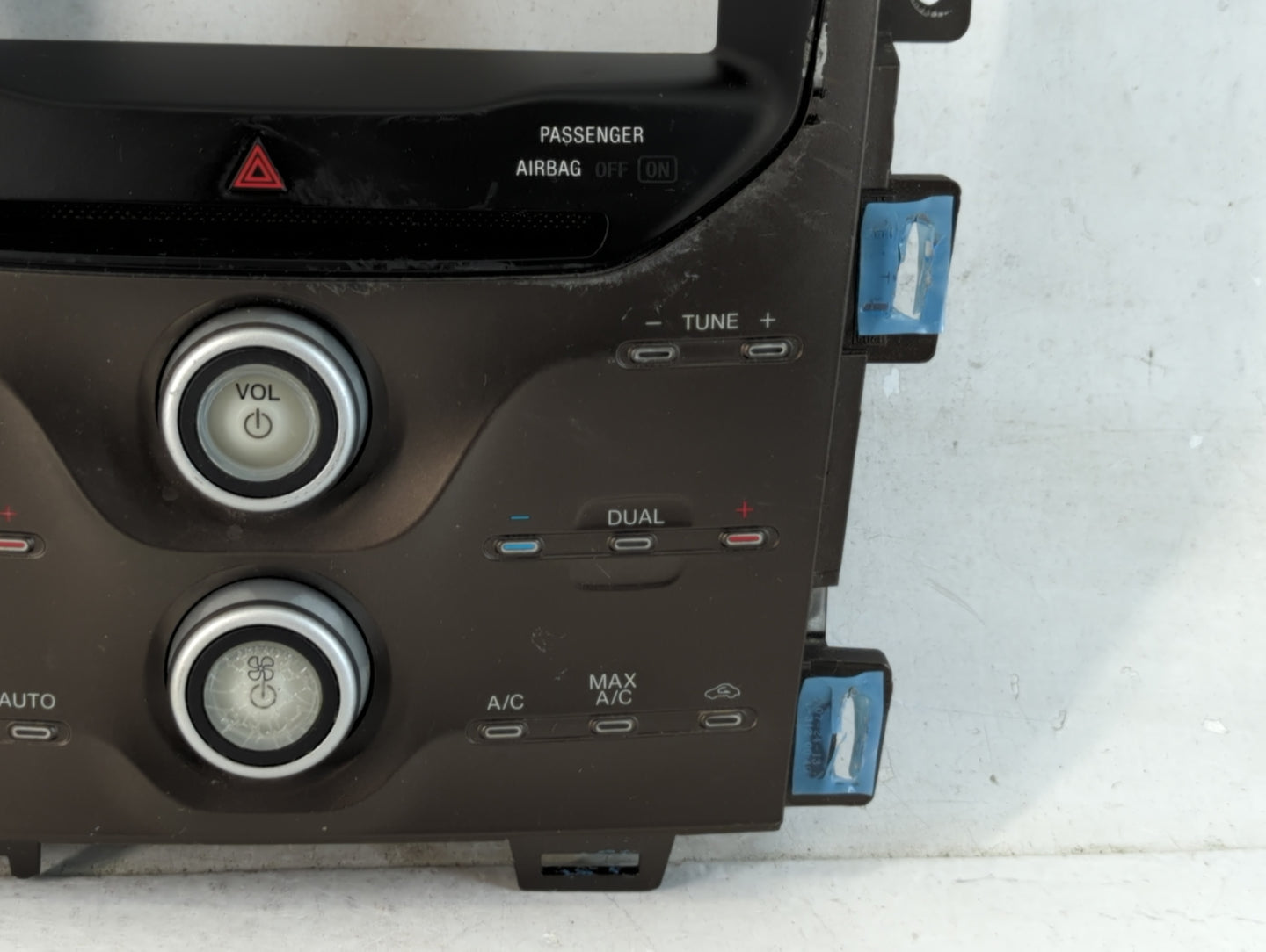 2013 Ford Edge Climate Control Module Temperature AC/Heater Replacement Fits OEM Used Auto Parts - Oemusedautoparts1.com