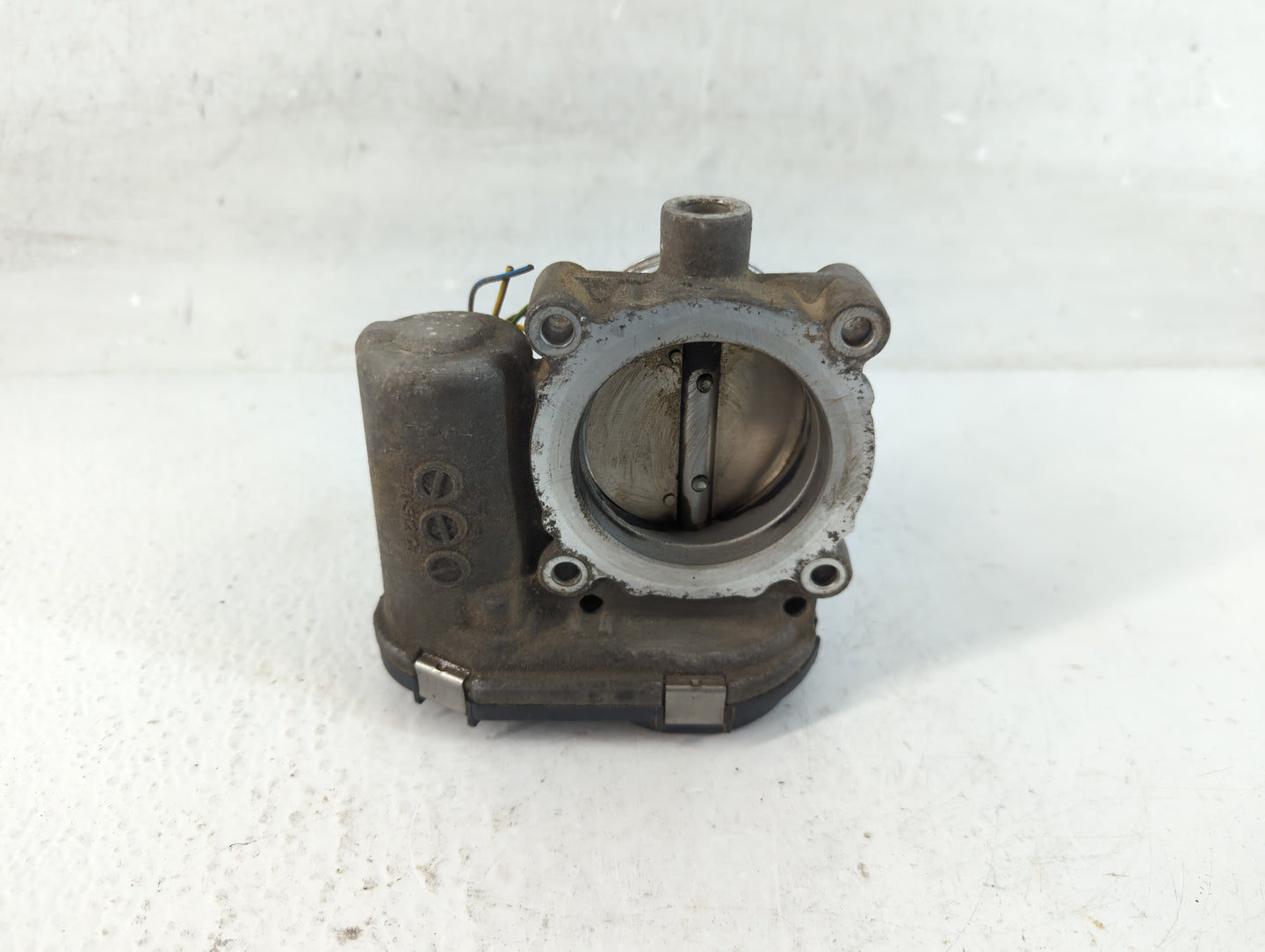 2013-2016 Ford Escape Throttle Body P/N:CM5E 9F991 AD Fits Fits 2012 2013 2014 2015 2016 2017 OEM Used Auto Parts - Oemuseda