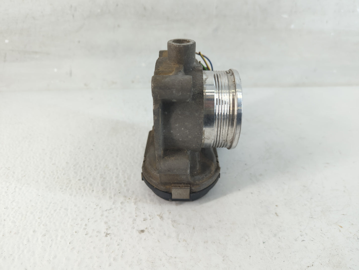 2013-2016 Ford Escape Throttle Body P/N:CM5E 9F991 AD Fits Fits 2012 2013 2014 2015 2016 2017 OEM Used Auto Parts - Oemuseda