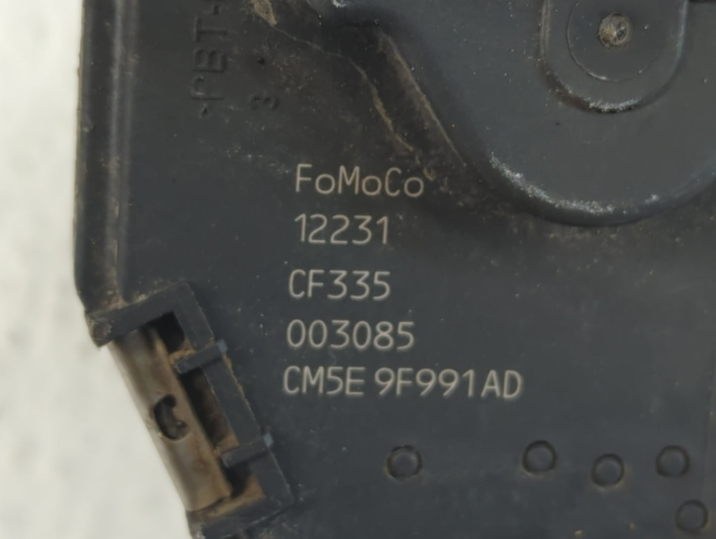 2013-2016 Ford Escape Throttle Body P/N:CM5E 9F991 AD Fits Fits 2012 2013 2014 2015 2016 2017 OEM Used Auto Parts - Oemuseda