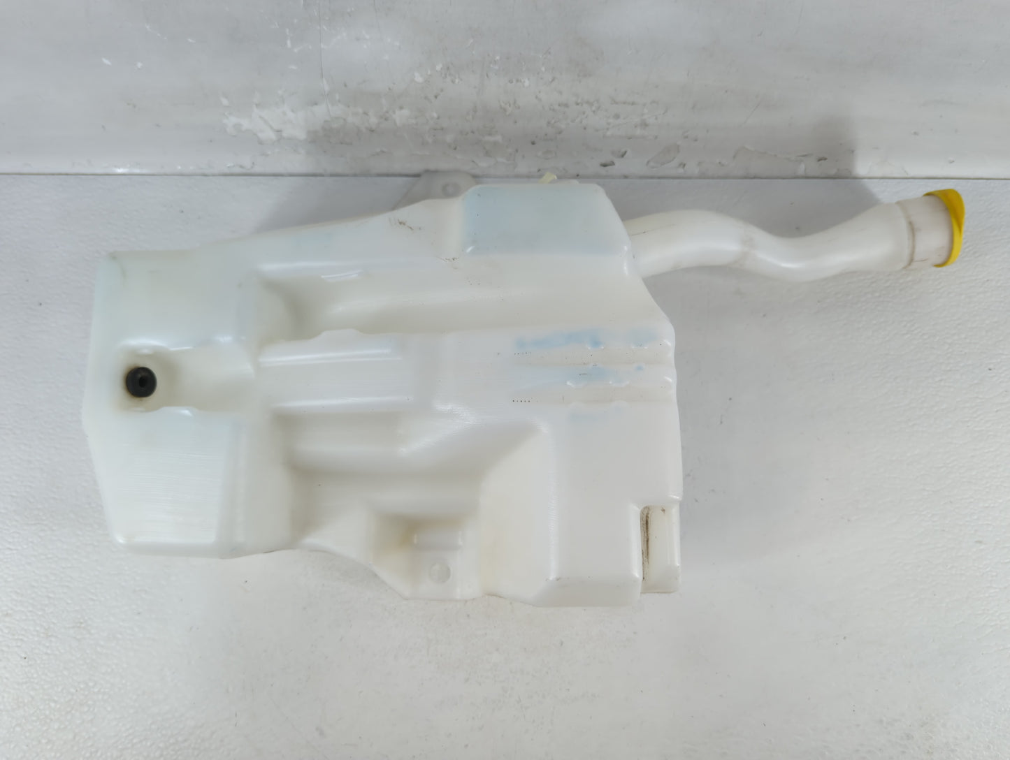 2013-2014 Ford Escape Windshield Washer Fluid Reservoir Bottle Oem - Oemusedautoparts1.com