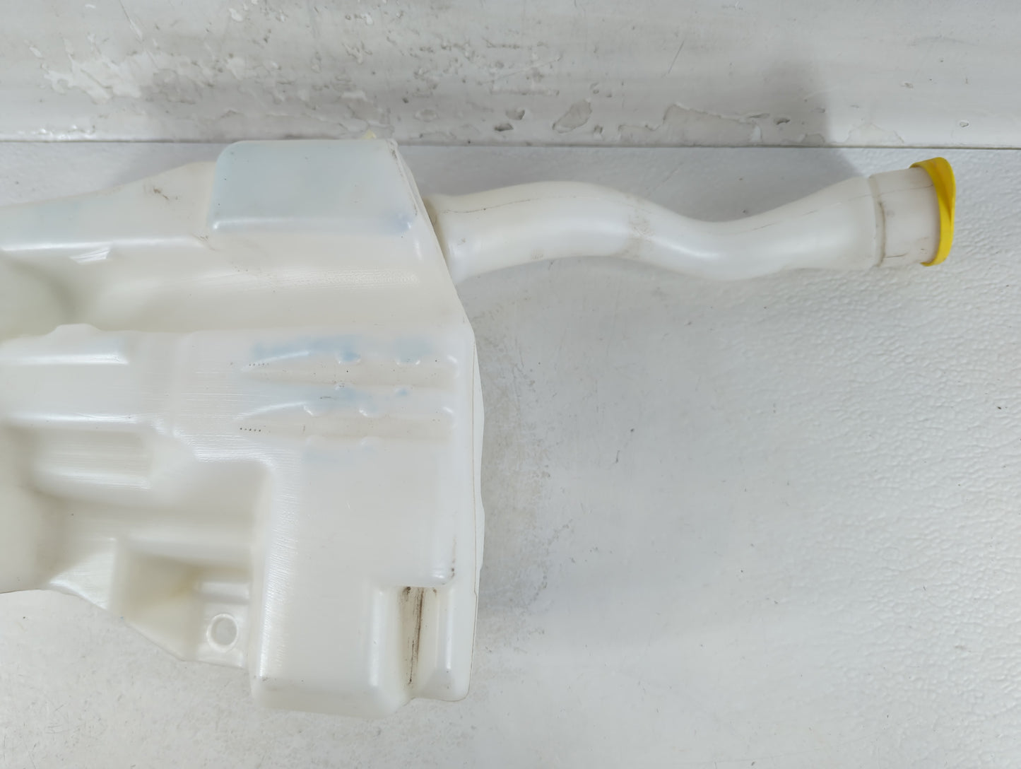 2013-2014 Ford Escape Windshield Washer Fluid Reservoir Bottle Oem - Oemusedautoparts1.com