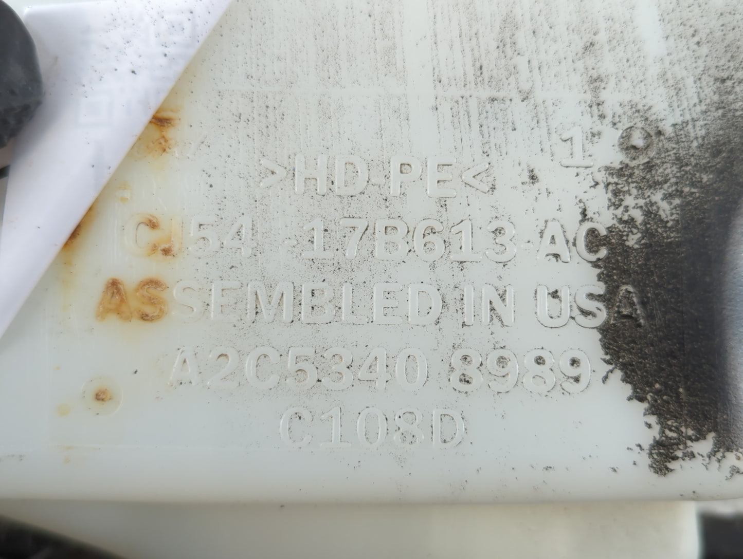 2013-2014 Ford Escape Windshield Washer Fluid Reservoir Bottle Oem - Oemusedautoparts1.com