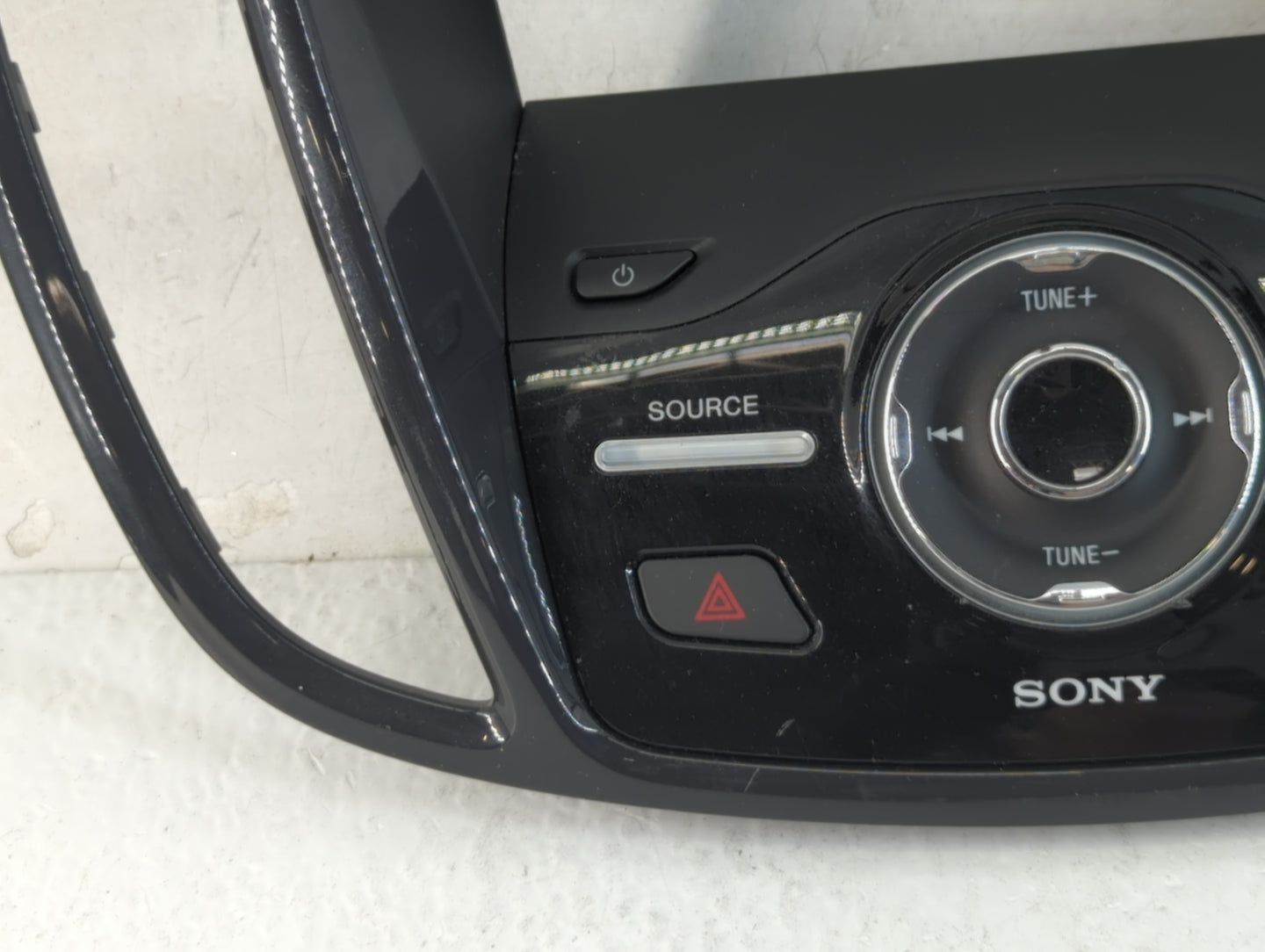 2013-2016 Ford Escape Radio AM FM Cd Player Receiver Replacement P/N:CJ54 18835 CD3 Fits Fits 2013 2014 2015 2016 OEM Used A