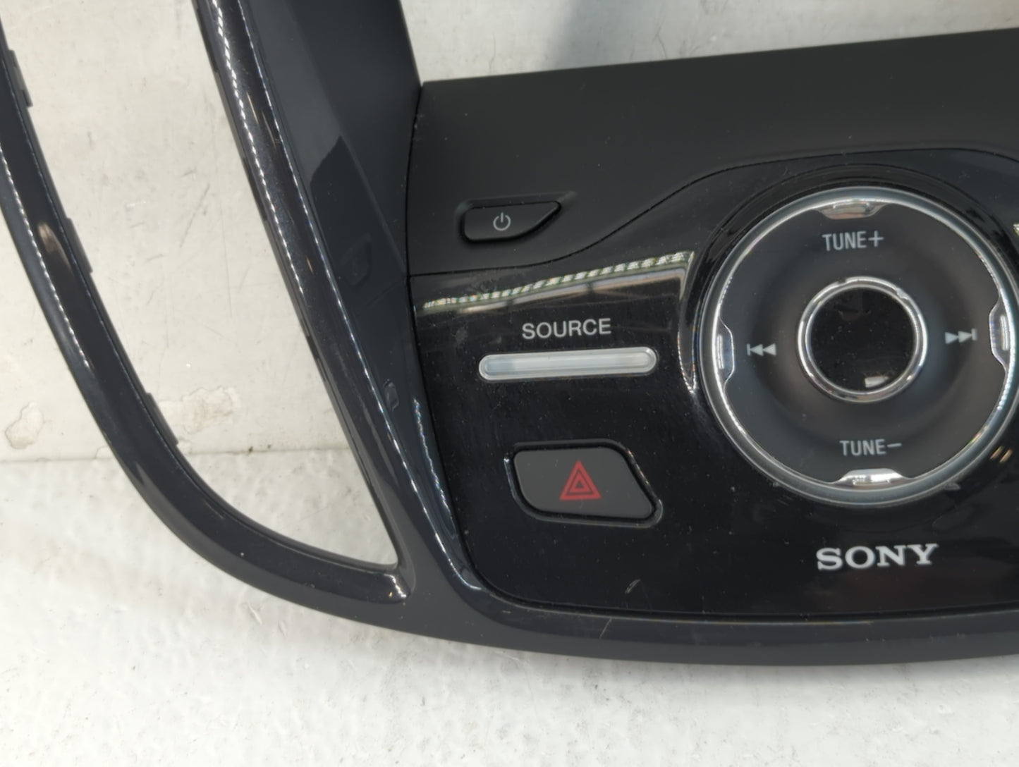 2013-2016 Ford Escape Radio AM FM Cd Player Receiver Replacement P/N:CJ54 18835 CD3 Fits Fits 2013 2014 2015 2016 OEM Used A