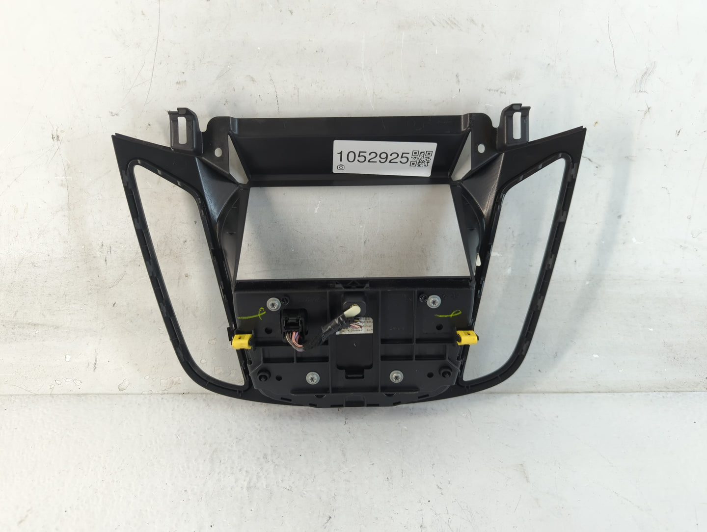 2013-2016 Ford Escape Radio AM FM Cd Player Receiver Replacement P/N:CJ54 18835 CD3 Fits Fits 2013 2014 2015 2016 OEM Used A