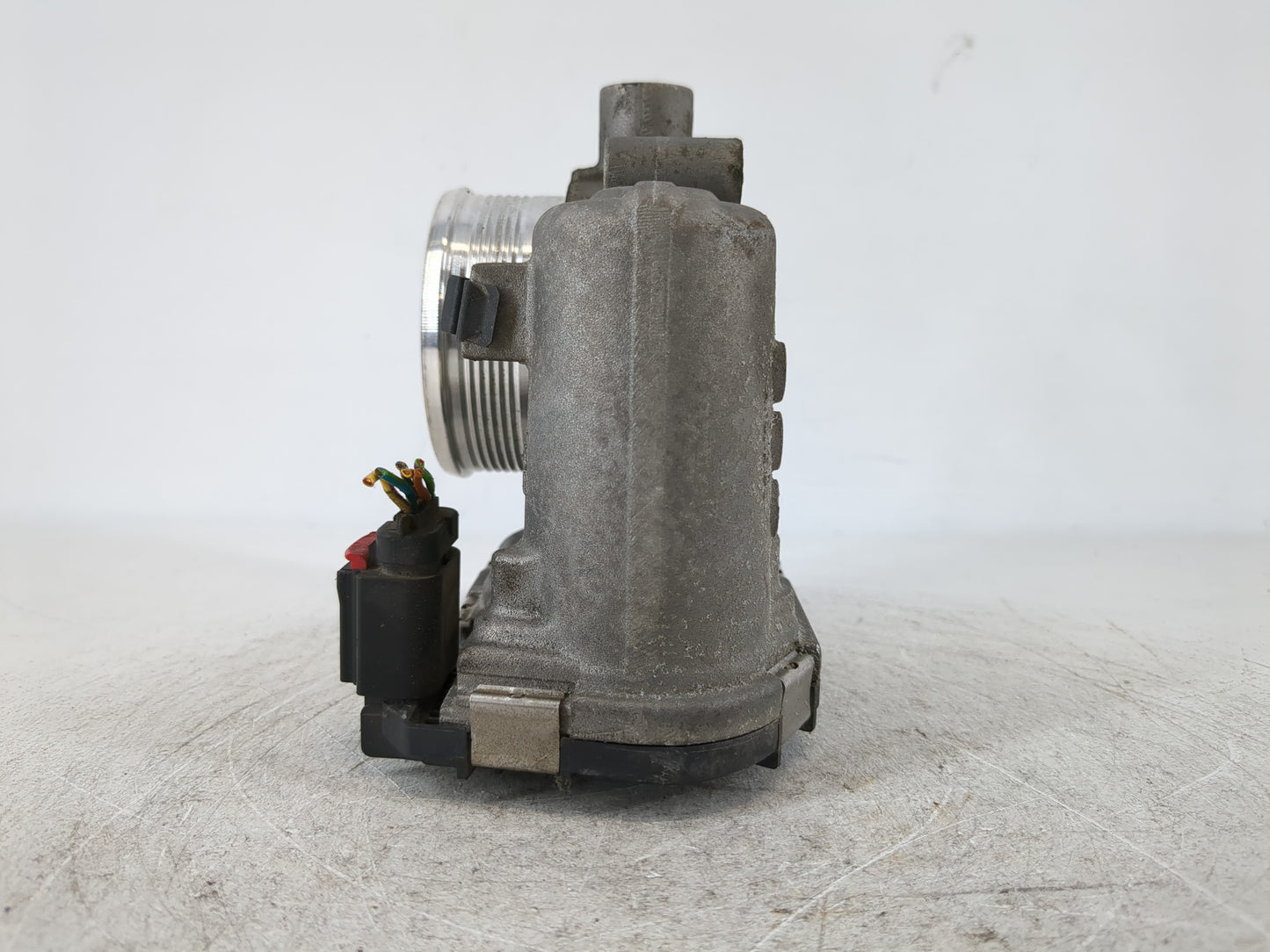 2013-2016 Ford Escape Throttle Body Fits Fits 2012 2013 2014 2015 2016 2017 OEM Used Auto Parts - Oemusedautoparts1.com
