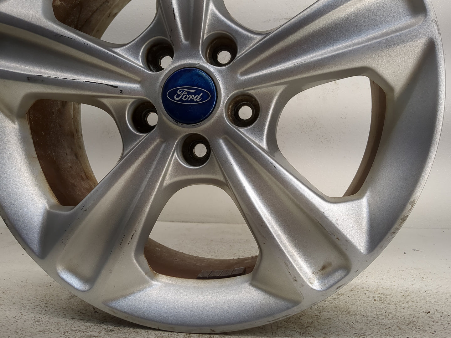 2013-2016 Ford Escape Oem Wheel Rim - Oemusedautoparts1.com