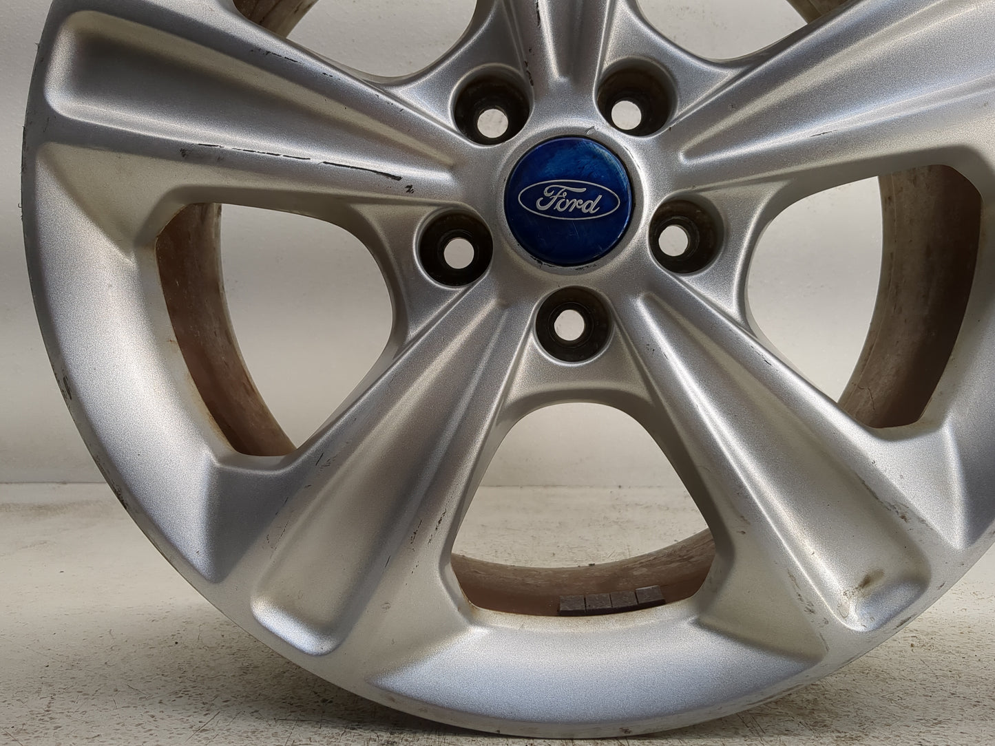 2013-2016 Ford Escape Oem Wheel Rim - Oemusedautoparts1.com