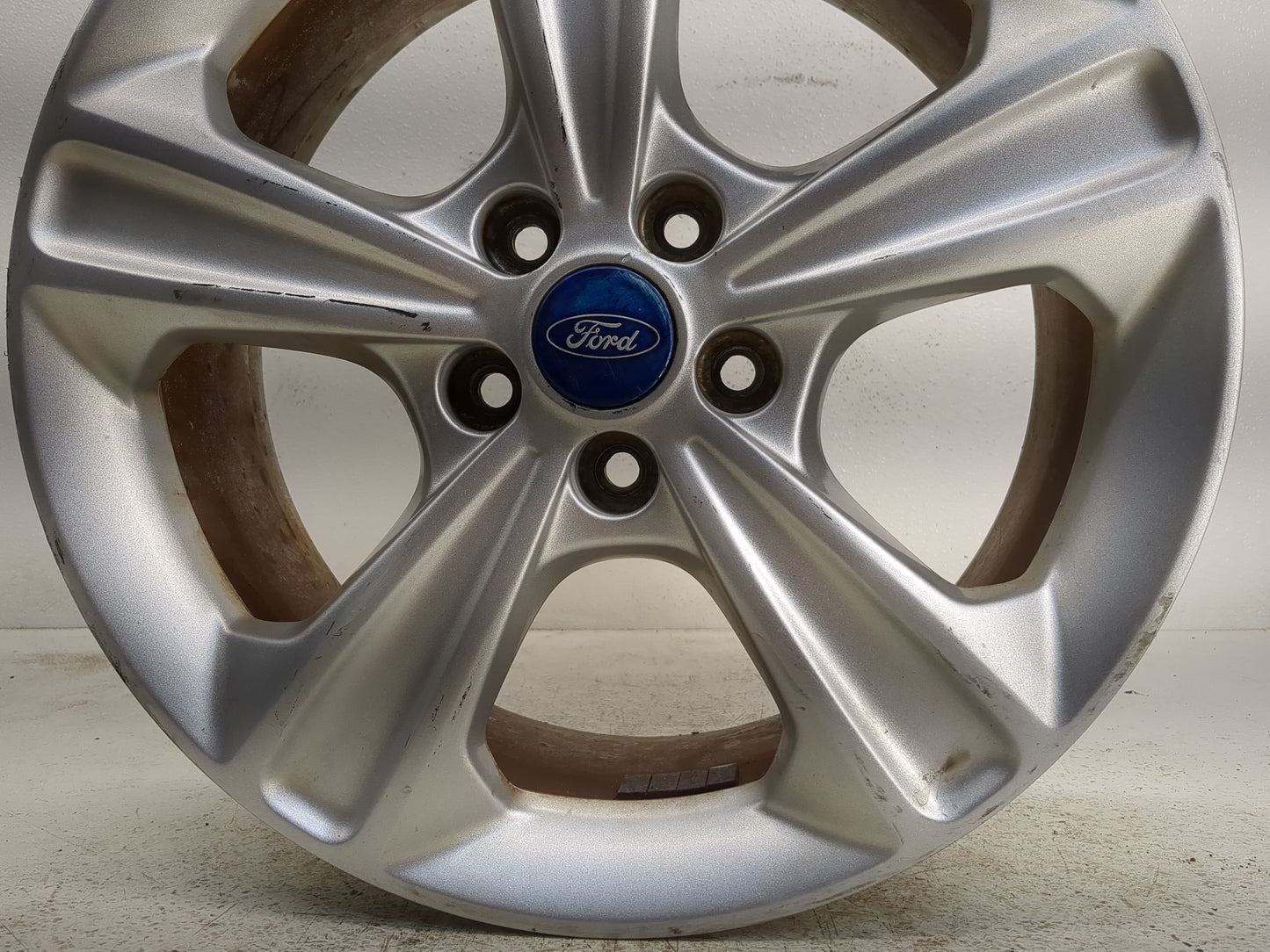 2013-2016 Ford Escape Oem Wheel Rim - Oemusedautoparts1.com