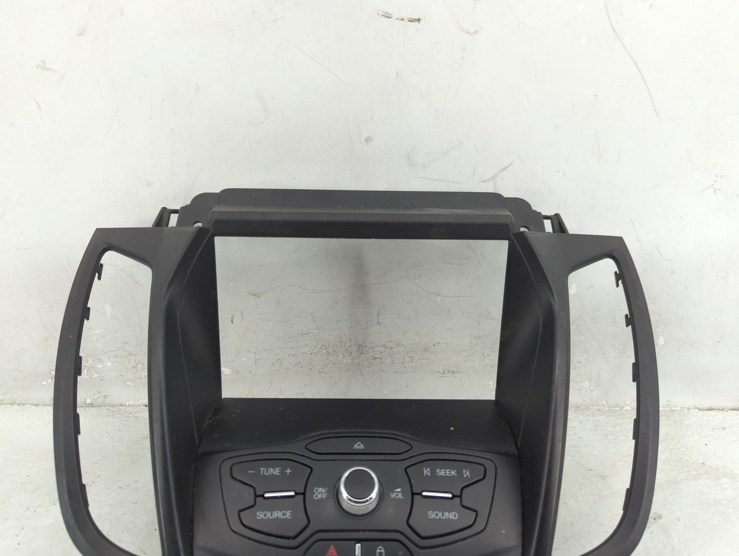 2013-2015 Ford Escape Am Fm Cd Player Radio Receiver - Oemusedautoparts1.com