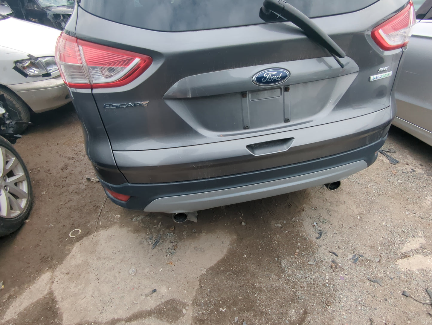 2013-2016 Ford Escape Rear Bumper Assembly Oem 1058420 - Oemusedautoparts1.com