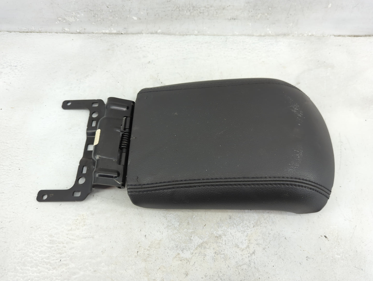 2013-2016 Ford Escape Center Console Armrest Cover Lid Fits Fits 2013 2014 2015 2016 OEM Used Auto Parts - Oemusedautoparts1
