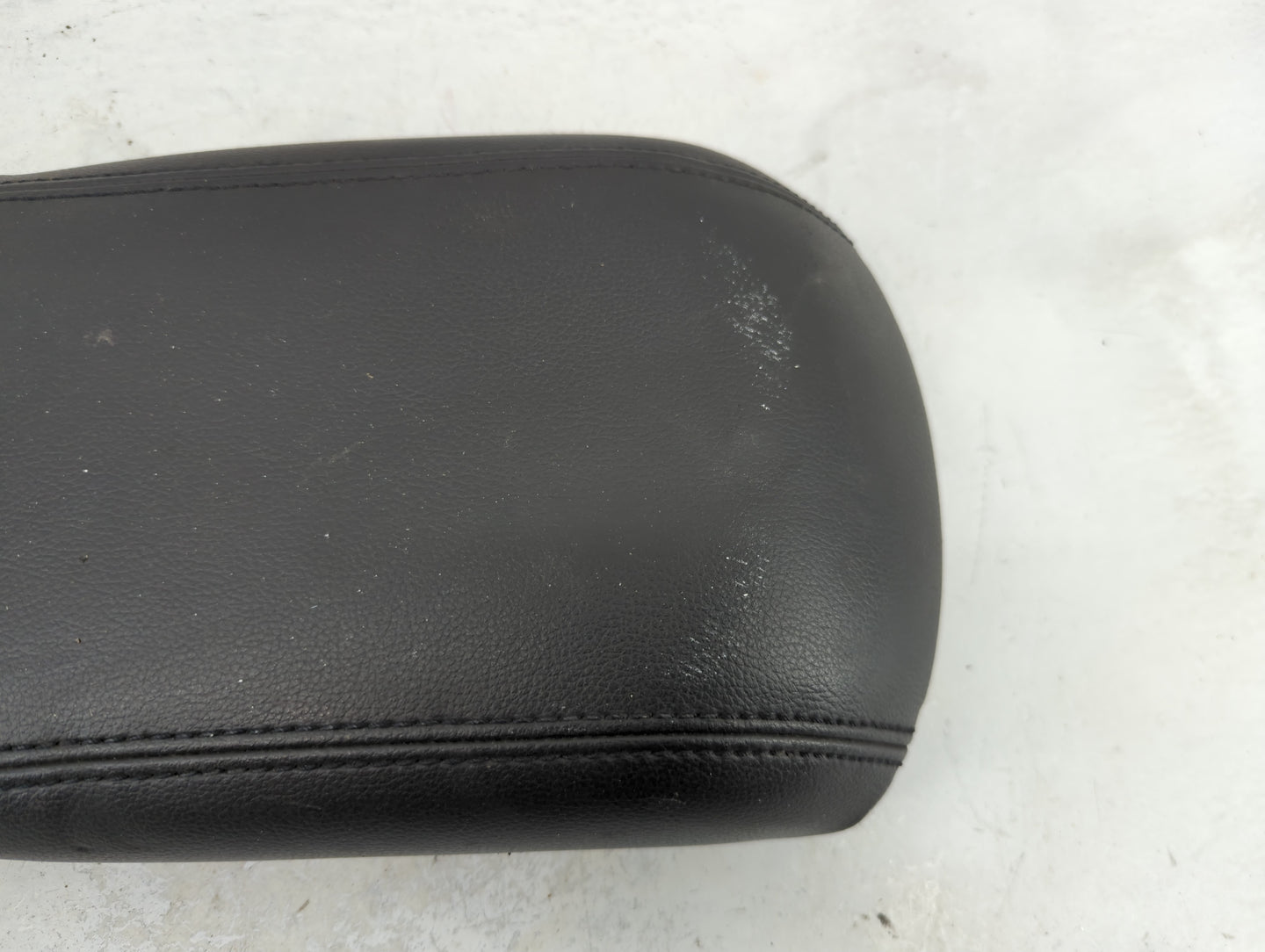 2013-2016 Ford Escape Center Console Armrest Cover Lid Fits Fits 2013 2014 2015 2016 OEM Used Auto Parts - Oemusedautoparts1