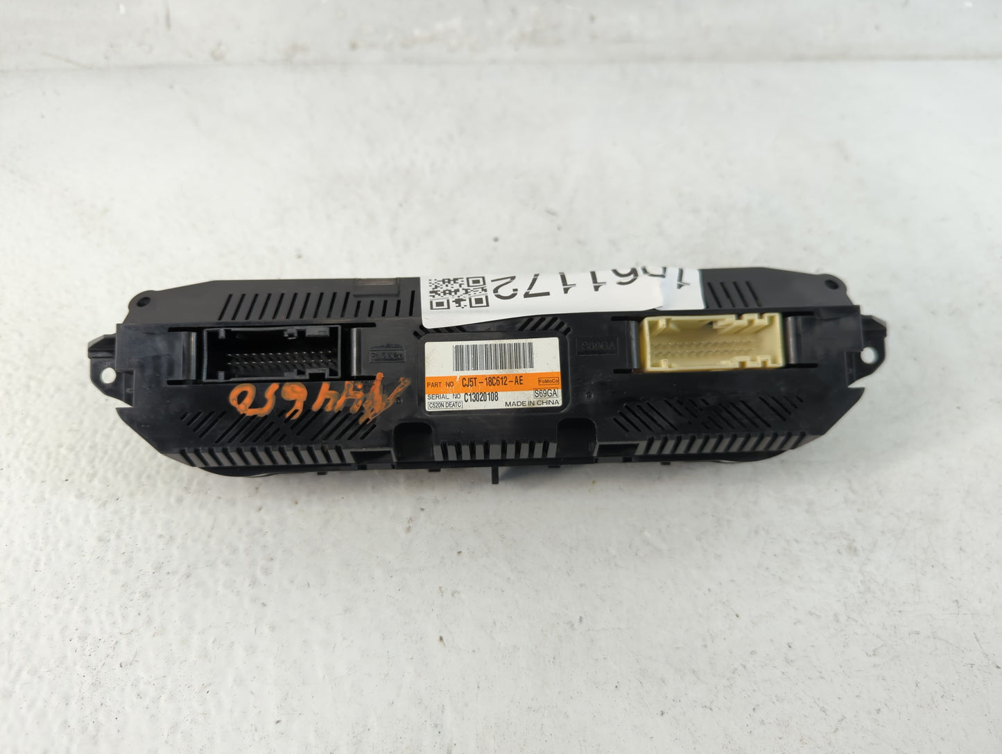 2013 Ford Escape Climate Control Module Temperature AC/Heater Replacement P/N:CJ5T-18C612-AE Fits OEM Used Auto Parts - Oemu
