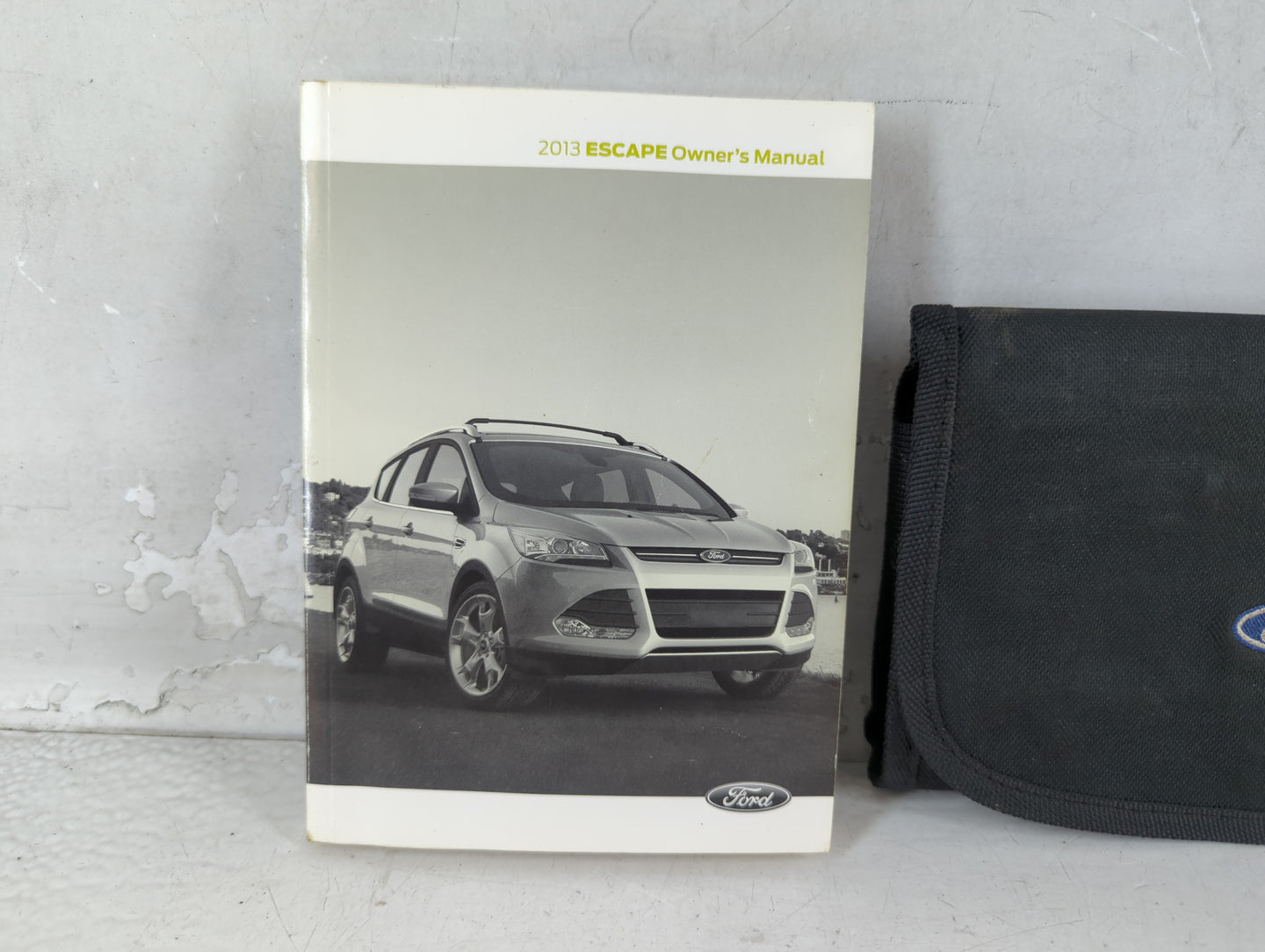 2013 Ford Escape Owners Manual Book Guide P/N:DJ5J 19A321 AA OEM Used Auto Parts - Oemusedautoparts1.com