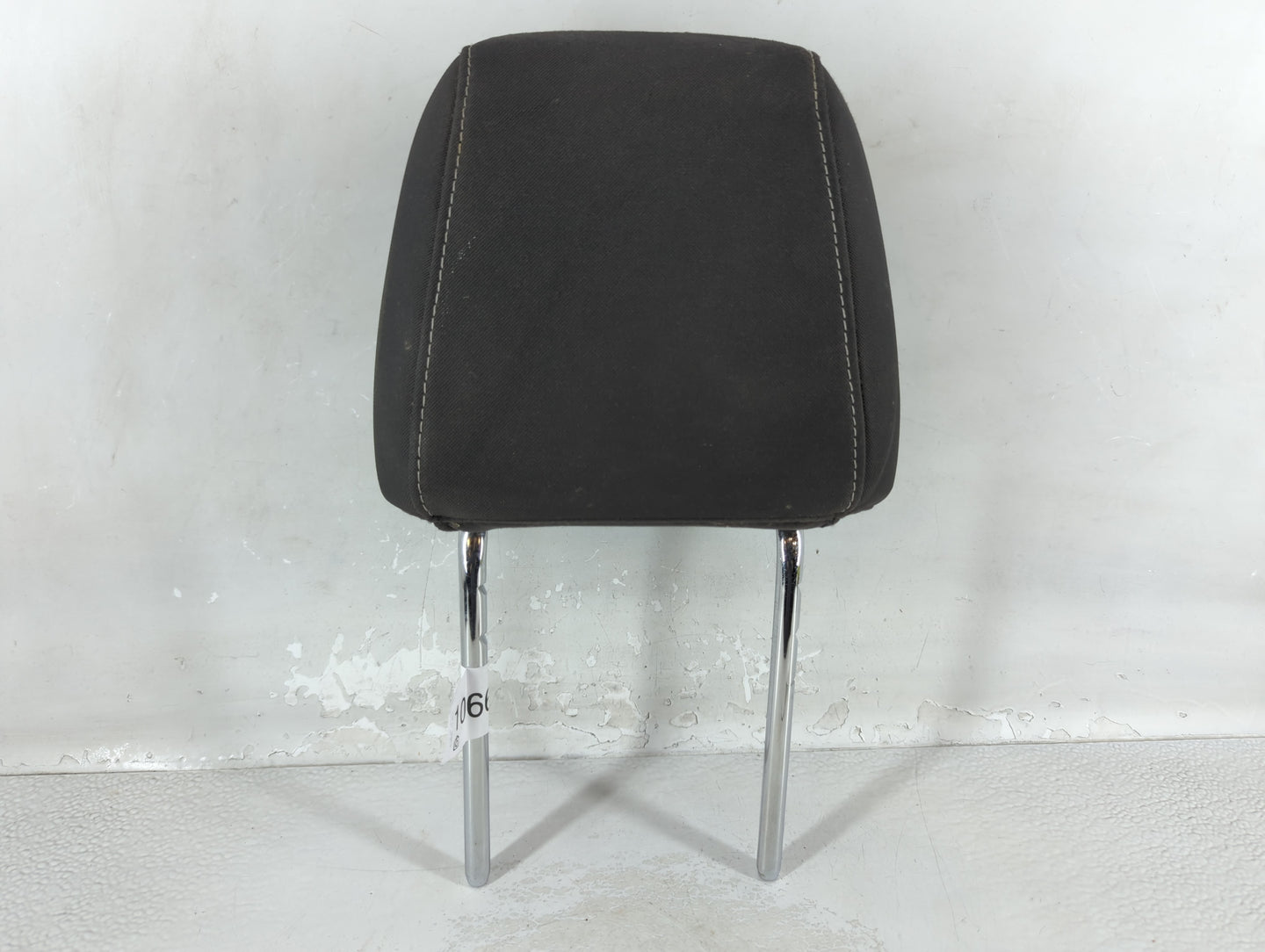 2013-2015 Ford Escape Headrest Head Rest Front Driver Passenger Seat Fits Fits 2013 2014 2015 OEM Used Auto Parts - Oemuseda