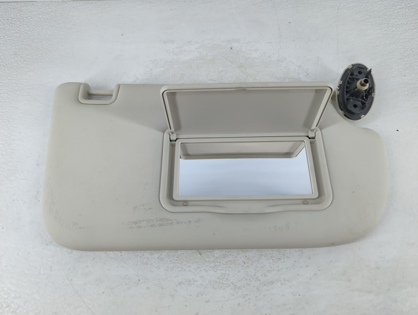 2013-2019 Ford Escape Sun Visor Shade Replacement Passenger Right Mirror Fits Fits 2013 2014 2015 2016 2017 2018 2019 OEM Us
