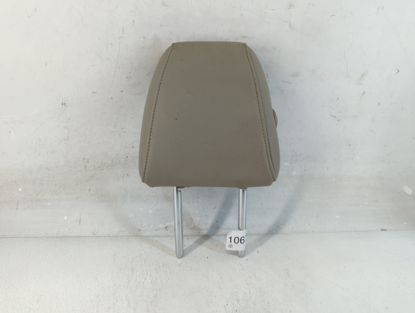 2013-2015 Ford Escape Headrest Head Rest Front Driver Passenger Seat Fits Fits 2013 2014 2015 OEM Used Auto Parts - Oemuseda