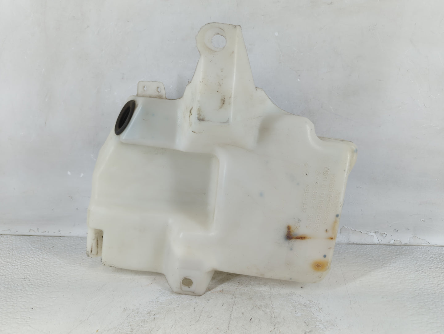 2013-2014 Ford Escape Windshield Washer Fluid Reservoir Bottle Oem - Oemusedautoparts1.com