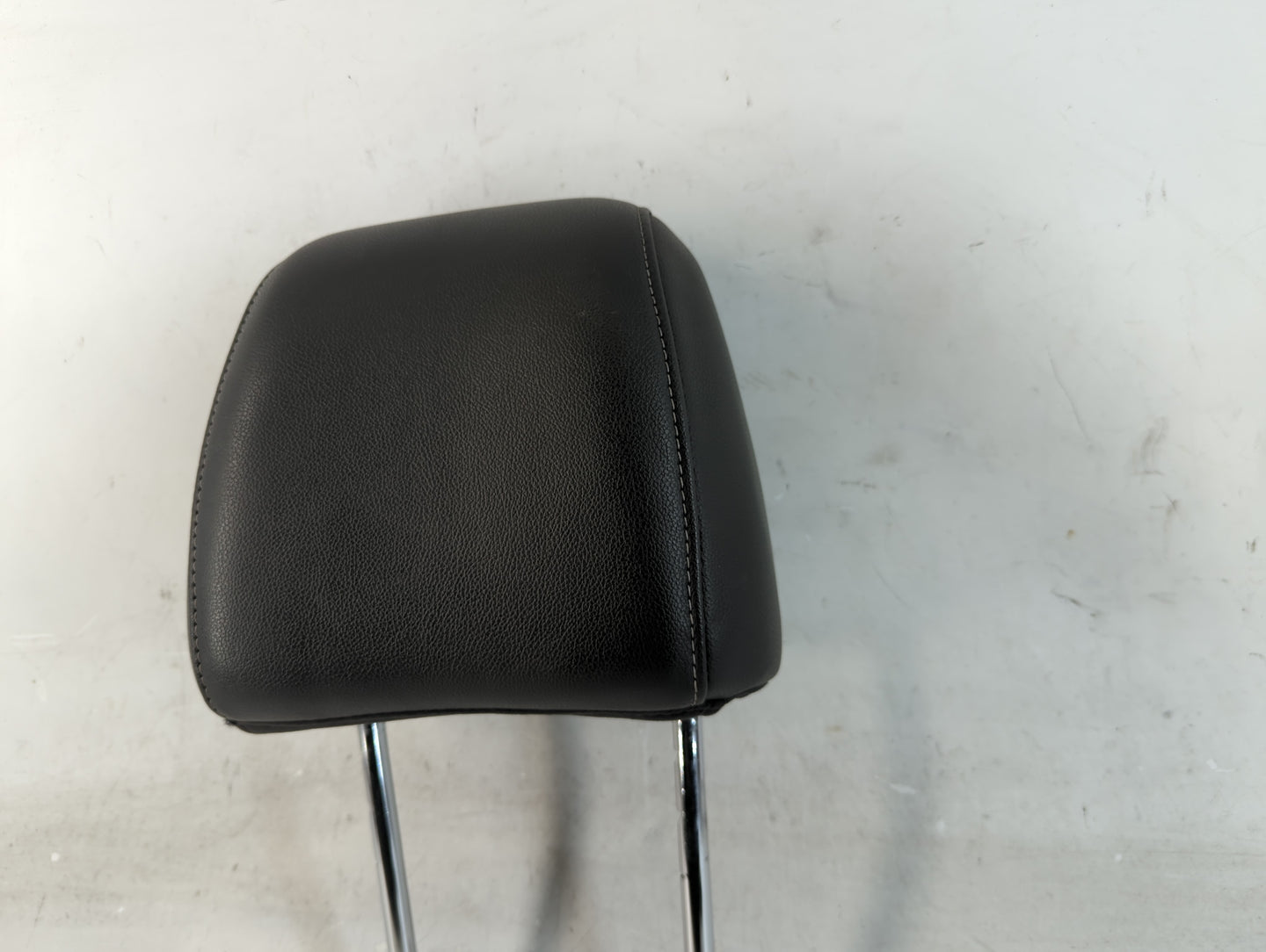 2013-2015 Ford Escape Headrest Head Rest Front Driver Passenger Seat Fits Fits 2013 2014 2015 OEM Used Auto Parts - Oemuseda