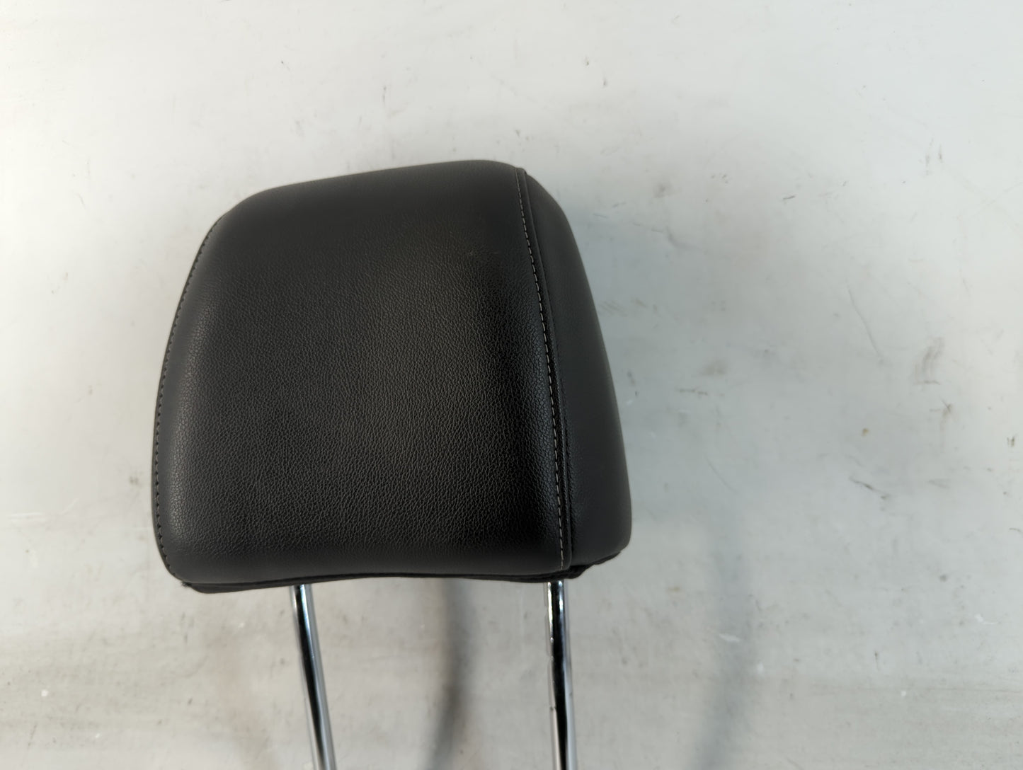 2013-2015 Ford Escape Headrest Head Rest Front Driver Passenger Seat Fits Fits 2013 2014 2015 OEM Used Auto Parts - Oemuseda