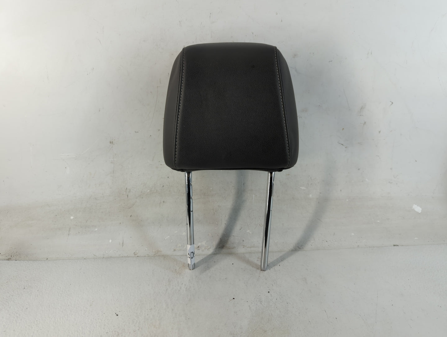 2013-2015 Ford Escape Headrest Head Rest Front Driver Passenger Seat Fits Fits 2013 2014 2015 OEM Used Auto Parts - Oemuseda