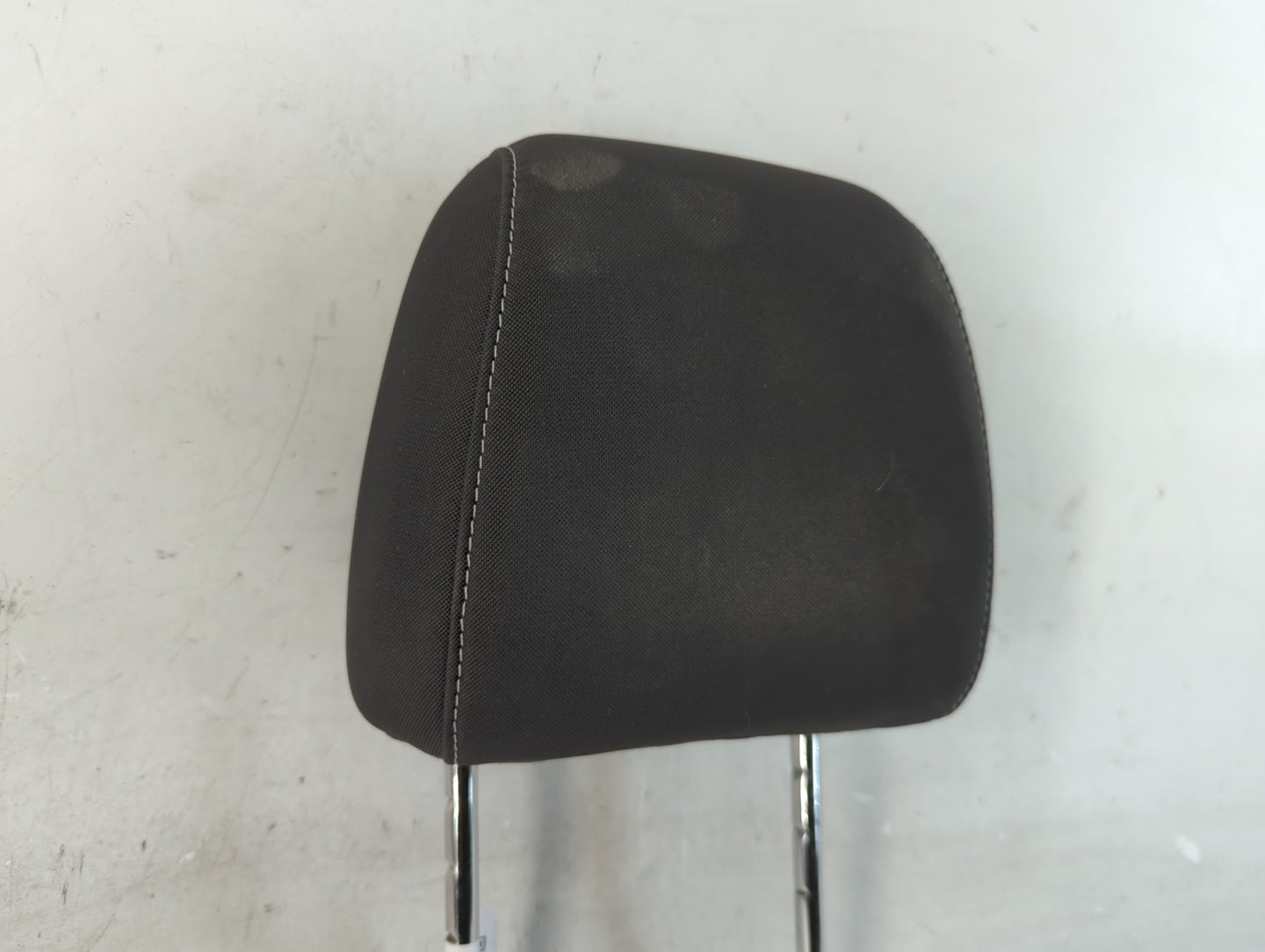 2013-2015 Ford Escape Headrest Head Rest Front Driver Passenger Seat Fits Fits 2013 2014 2015 OEM Used Auto Parts - Oemuseda