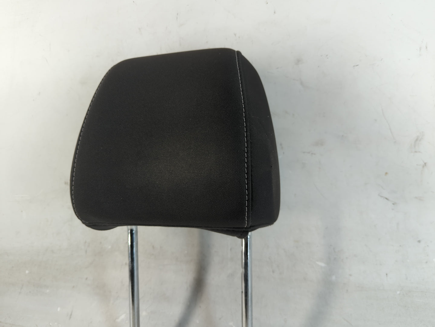 2013-2015 Ford Escape Headrest Head Rest Front Driver Passenger Seat Fits Fits 2013 2014 2015 OEM Used Auto Parts - Oemuseda