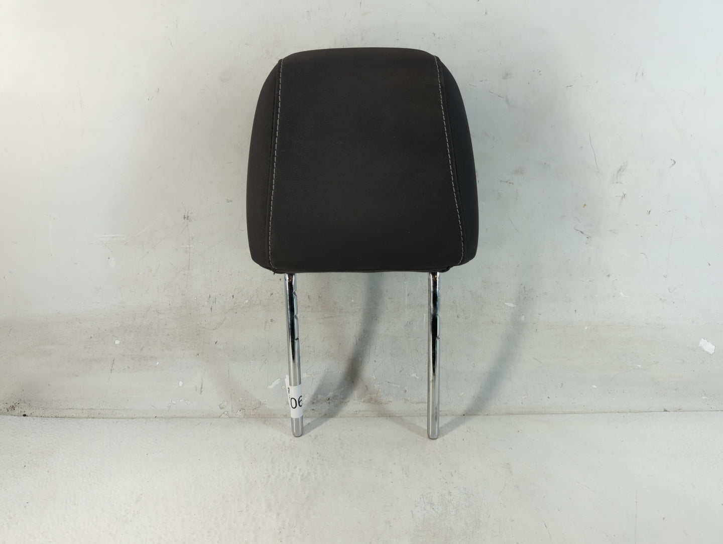 2013-2015 Ford Escape Headrest Head Rest Front Driver Passenger Seat Fits Fits 2013 2014 2015 OEM Used Auto Parts - Oemuseda
