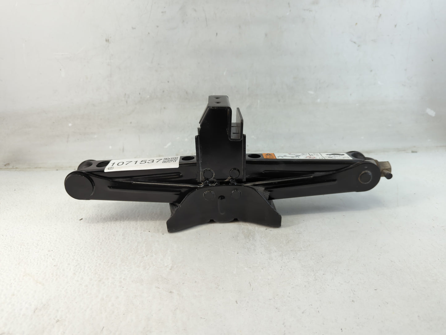 2013 Ford Escape Spare Scissor Car Jack - Oemusedautoparts1.com