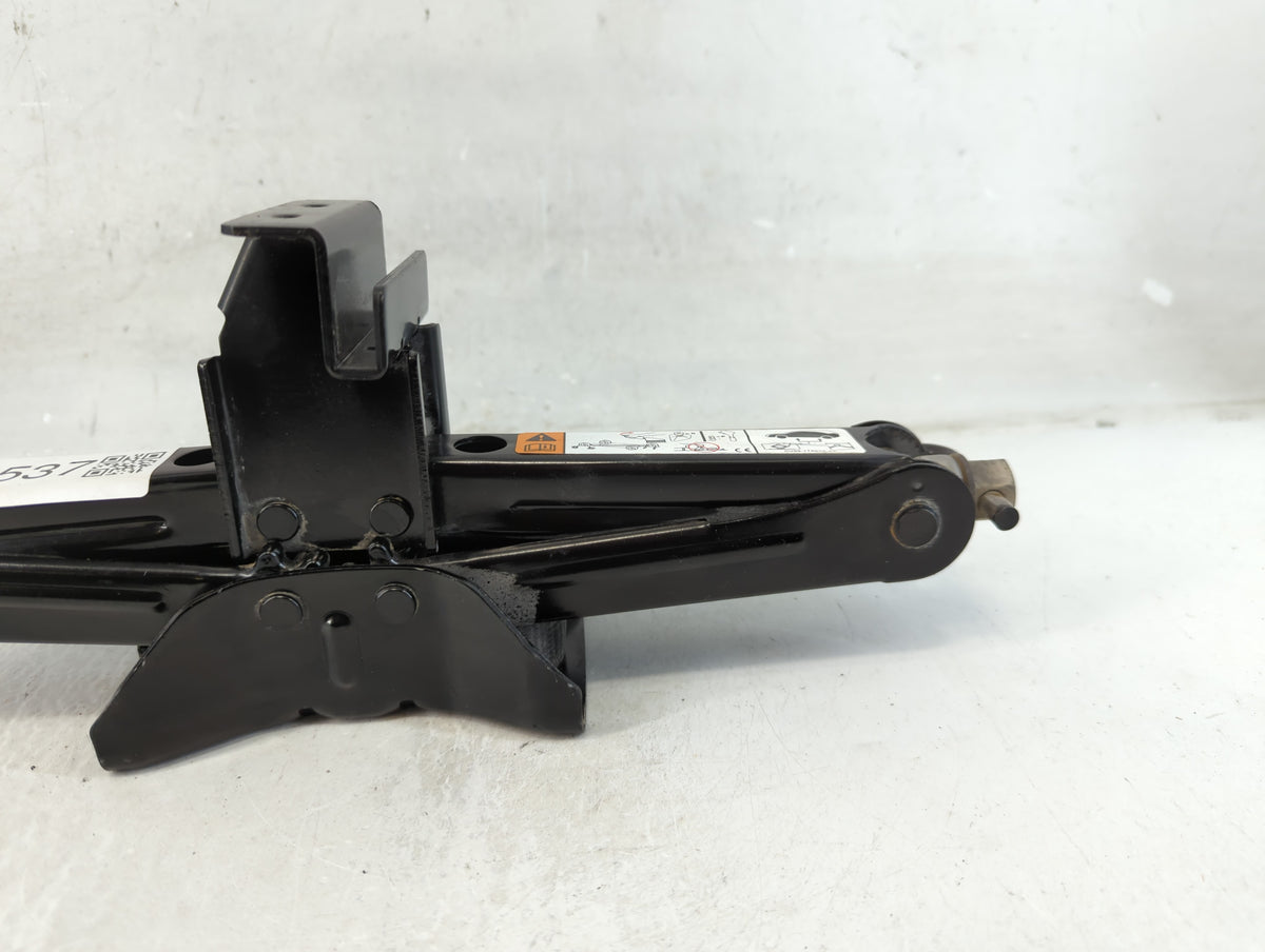 2013 Ford Escape Spare Scissor Car Jack 1071537 - Oemusedautoparts1.com